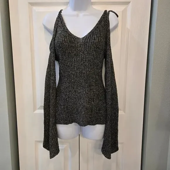 Endless Rose Cold Shoulder black sweater shoulder cut out flare sleeve witchcore - Picture 1 of 10